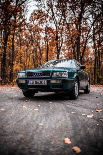 Audi 80 (B4) sedan