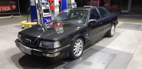 Audi V8(44, 4C, D11) sedan