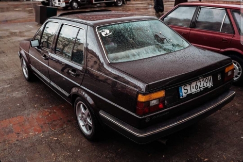 Volkswagen Jetta (II) sedan