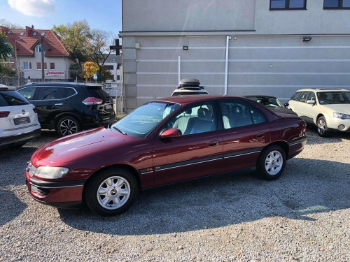Opel Omega (B 25, 26, 27) sedan