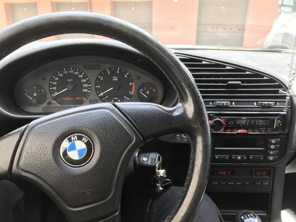 BMW 3 (E36) sedan (1995)